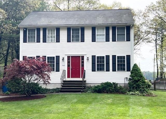 Property at 227 1/2 Pond St, Billerica, MA 01862, 3 beds, 1.5 baths