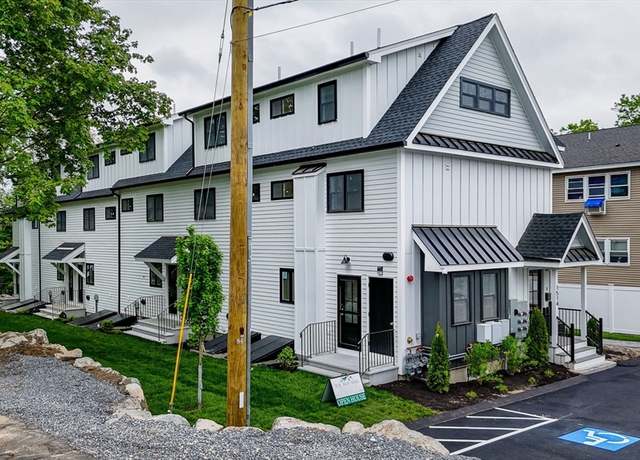 Property at 1514 Gorham St #3, Lowell, MA 01852, 3 beds, 2.5 baths