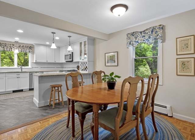 Property at 8 Risley Rd, Marblehead, MA 01945, 3 beds, 2.5 baths