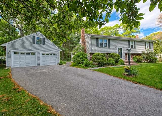 Property at 25 Laurie Cir, Bridgewater, MA 02324, 3 beds, 2 baths