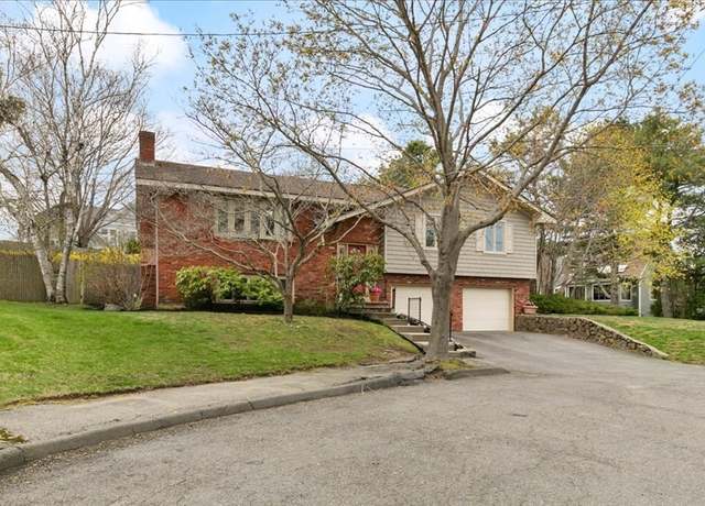 Property at 7 Peter Cir, Marblehead, MA 01945, 4 beds, 3 baths