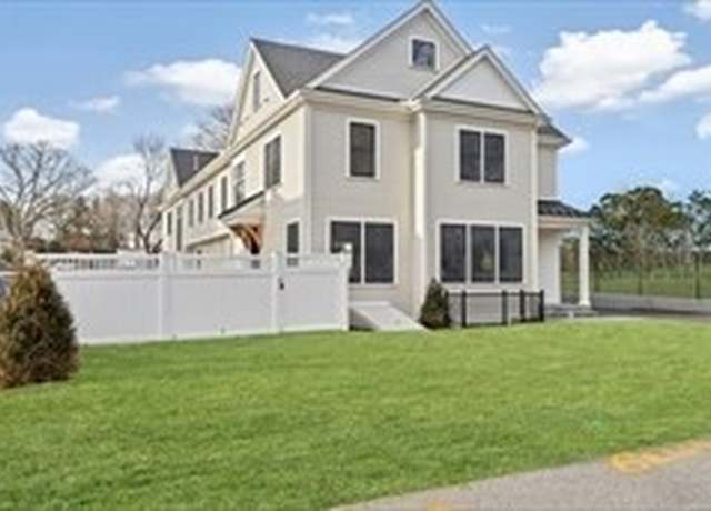 Property at 32 Kingsbury St #1, Wellesley, MA 02481, 4 beds, 4.5 baths