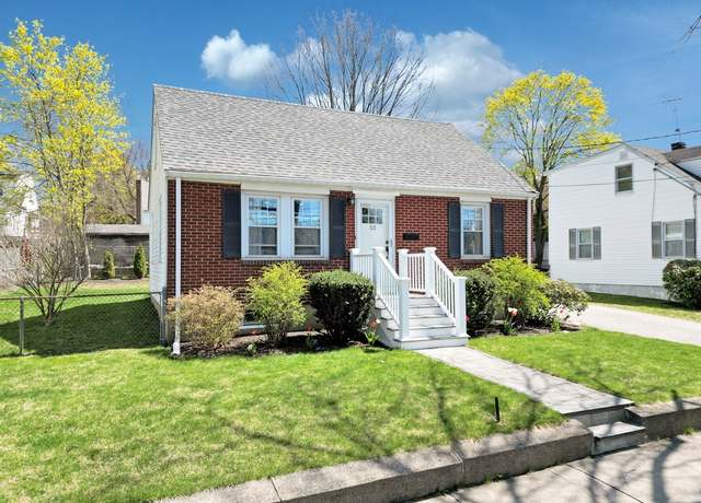 Property at 52 Badger Rd, Boston, MA 02136, 3 beds, 1 bath