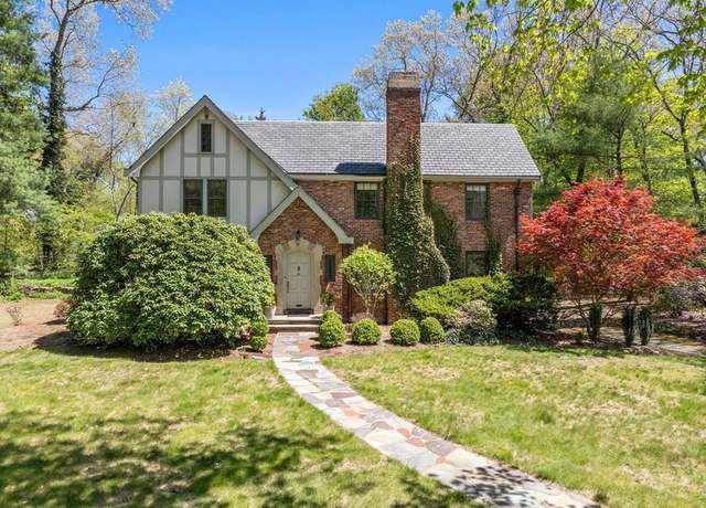 Property at 81 Garden Rd, Wellesley, MA 02481, 5 beds, 3 baths