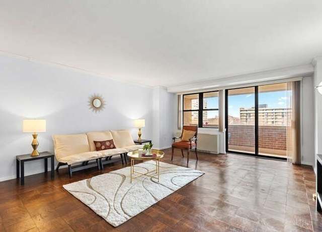 Property at 2 Hawthorne Pl Unit 6D, Boston, MA 02114, 2 beds, 2 baths