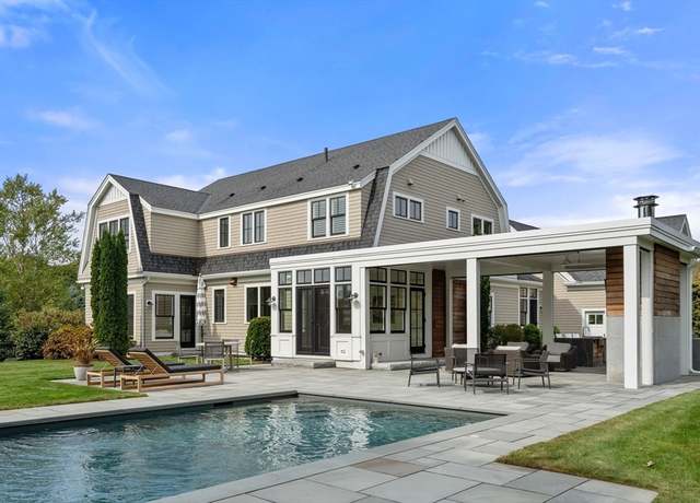 Property at 18 Crooked Ln, Manchester, MA 01944, 4 beds, 4 baths
