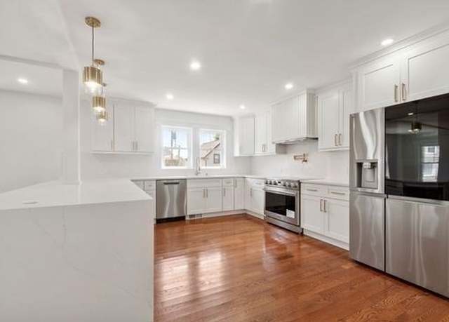 Property at 15 Oak St, Danvers, MA 01923, 4 beds, 4.5 baths