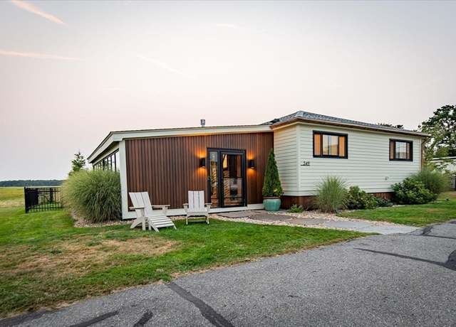 Property at 349 North End Blvd, Salisbury, MA 01952, 2 beds, 2 baths