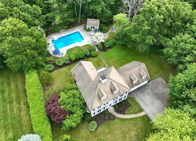 Property at 4 Glen Ridge Ter, Norwell, MA 02061, 5 beds, 2.5 baths
