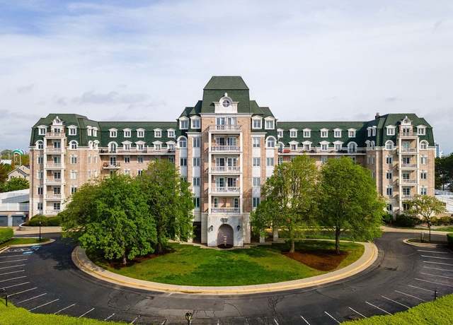 Property at 100 Marina Dr #217, Quincy, MA 02171, 1 bed, 1 bath