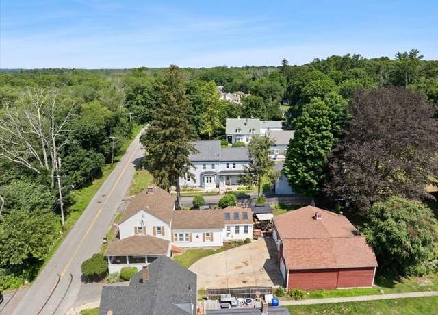 Property at 822 Dighton Ave, Taunton, MA 02780, 3 beds, 1.5 baths