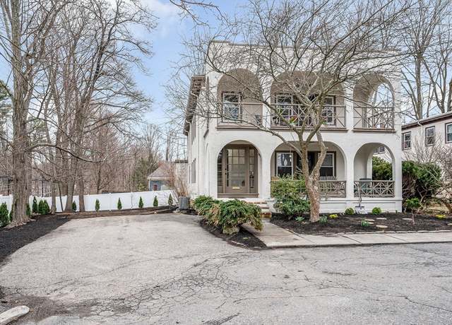 Property at 11 Warren Ter #2, Newton, MA 02459, 3 beds, 1.5 baths