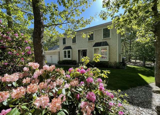 Property at 43C Dark Woods Rd, Edgartown, MA 02539, 4 beds, 3.5 baths