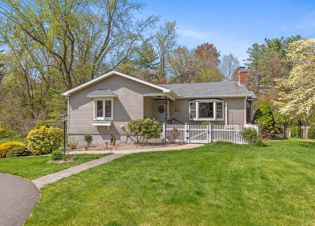 Property at 108 Avondale Rd, Longmeadow, MA 01106, 3 beds, 1.5 baths