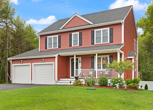 Property at 187 Run Brook Cir, Taunton, MA 02780, 3 beds, 2.5 baths
