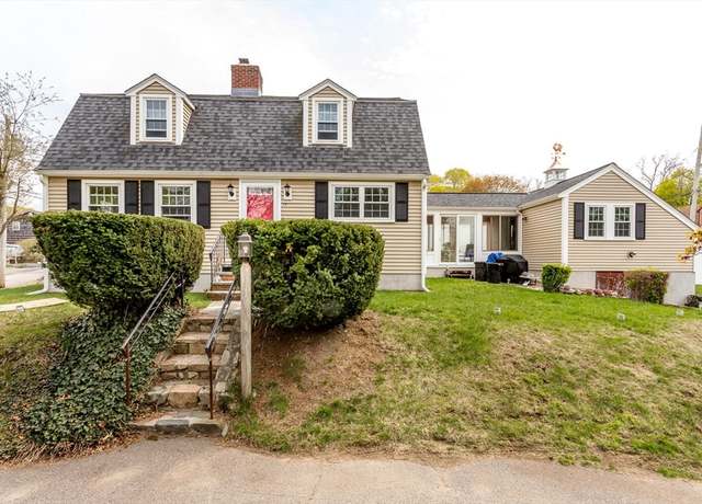 Property at 19 Willow Ave, Weymouth, MA 02191, 3 beds, 1.5 baths