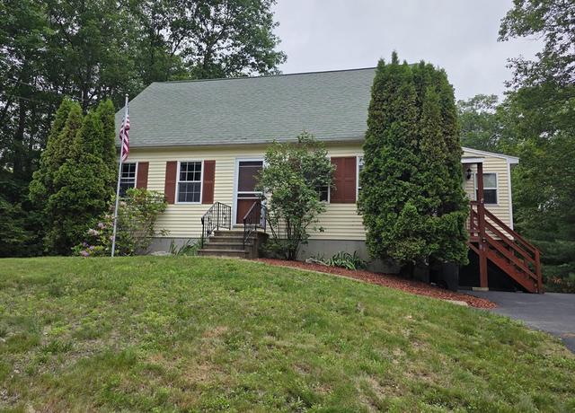 Property at 89 Stony Brook Dr, Southbridge, MA 01550, 3 beds, 2 baths