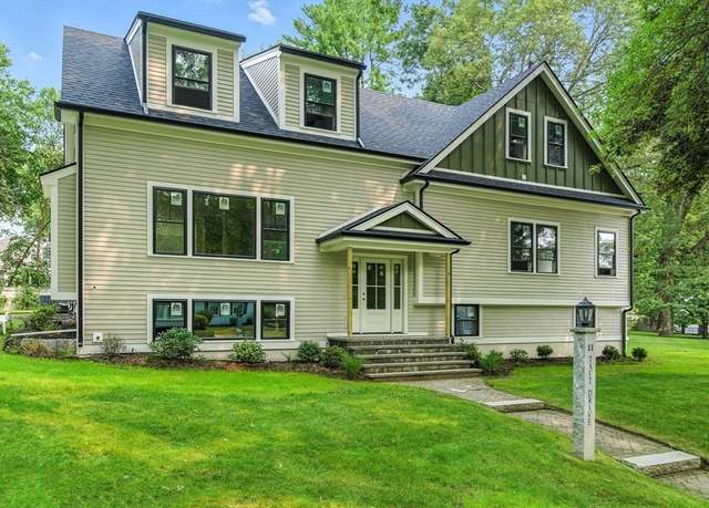 Property at 11 Taft Ln, Winchester, MA 01890, 5 beds, 5.5 baths