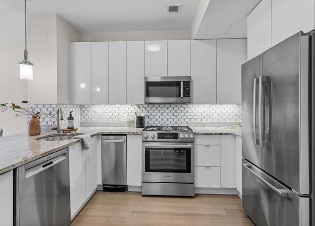 Property at 121 Portland St #601, Boston, MA 02114, 2 beds, 2 baths