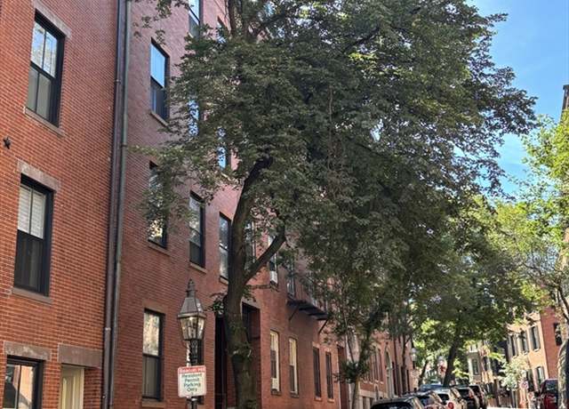 Property at 59 W Cedar St #6, Boston, MA 02114, 2 beds, 1 bath