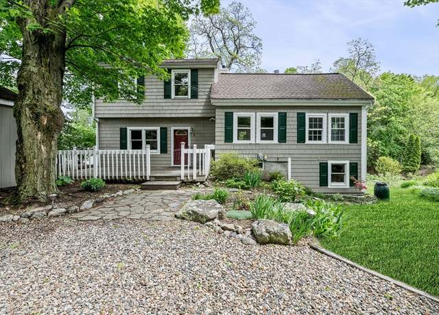 Property at 5 Emery Ct, Stoneham, MA 02180, 3 beds, 2 baths