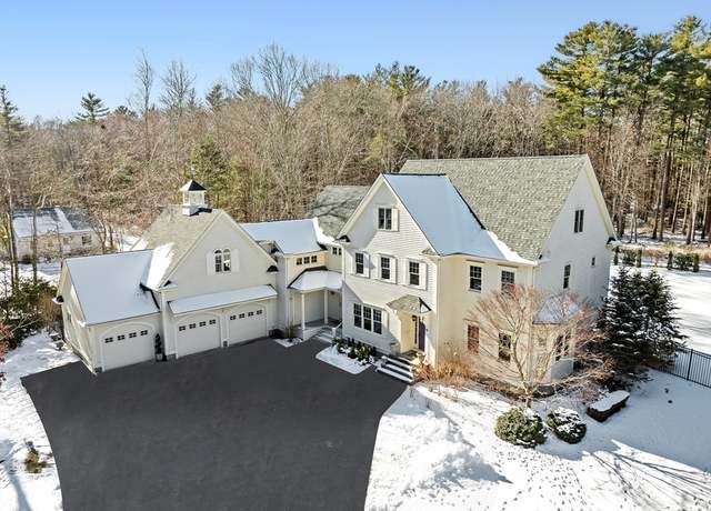Property at 139 Summer St, Norwell, MA 02061, 4 beds, 3.5 baths
