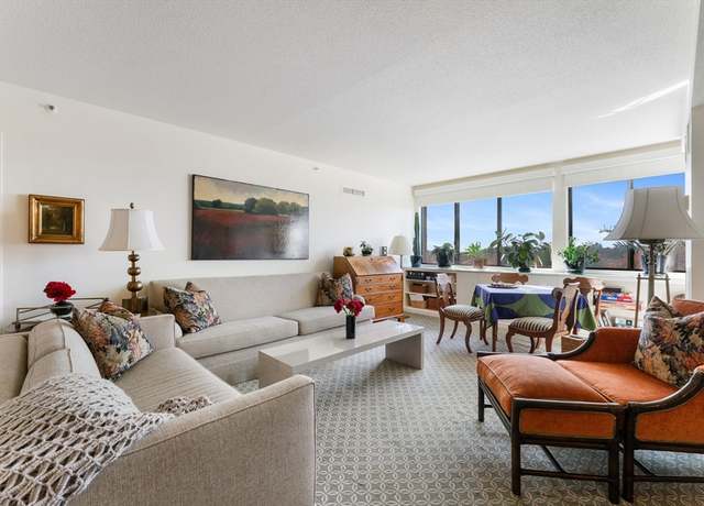Property at 250 Hammond Pond Pkwy Unit 916S, Newton, MA 02467, 1 bed, 1.5 baths