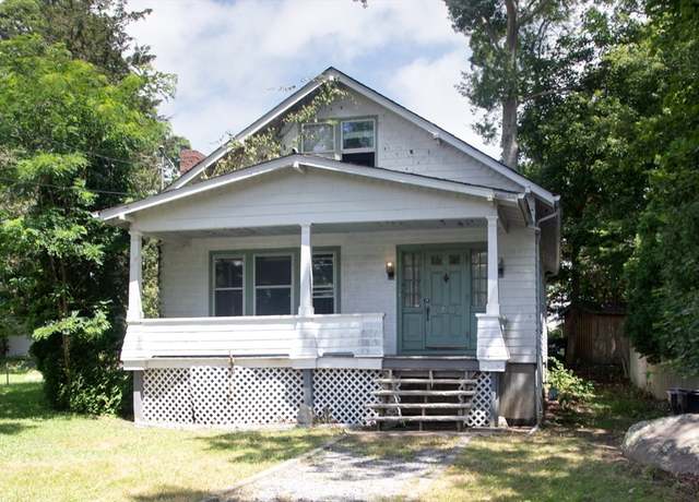 Property at 28 Greystone Ave, Dartmouth, MA 02747, 3 beds, 1 bath