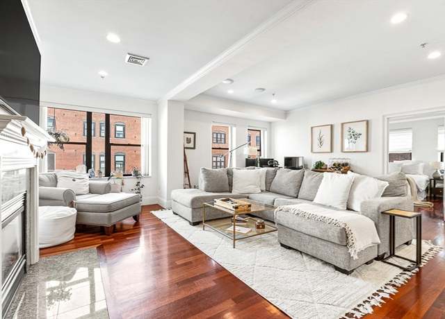 Property at 440 Commercial St #402, Boston, MA 02109, 2 beds, 1 bath