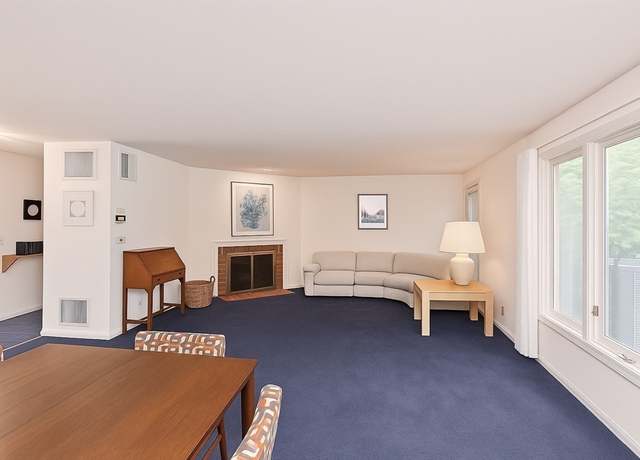 Property at 1 Astra #1, Wayland, MA 01778, 2 beds, 2.5 baths