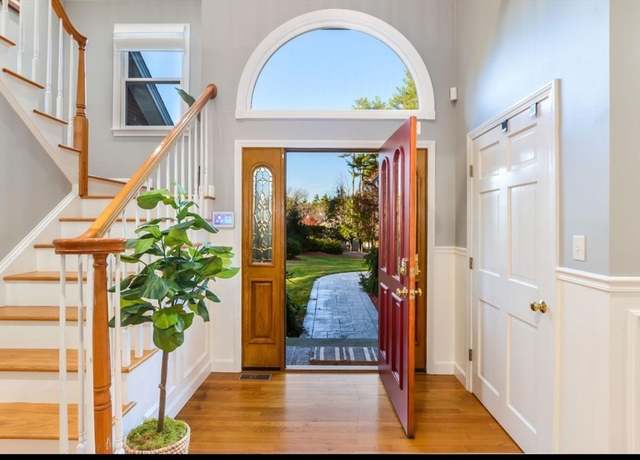 Property at 34 Wood Duck Rd, Acushnet, MA 02743, 4 beds, 2.5 baths