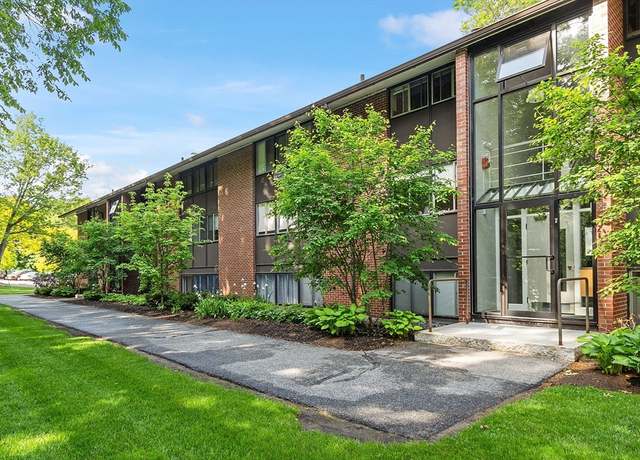 Property at 7 Longwood Dr #212, Andover, MA 01810, 2 beds, 1 bath