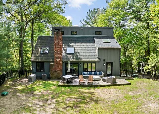 Property at 29 Shepherds Path, Marshfield, MA 02050, 4 beds, 2 baths