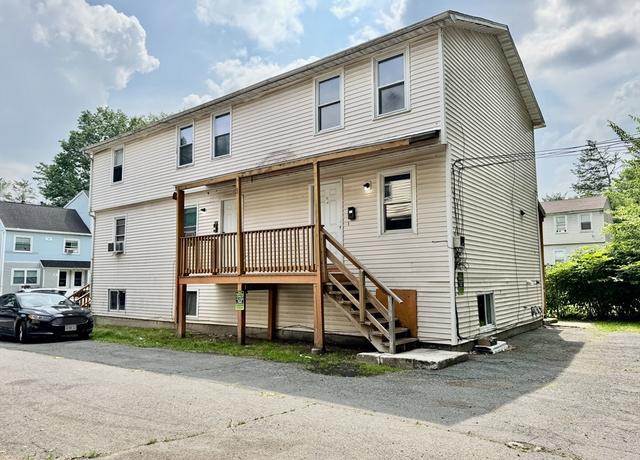 Property at 88 Washburn St, Springfield, MA 01107, 6 beds, 4.5 baths