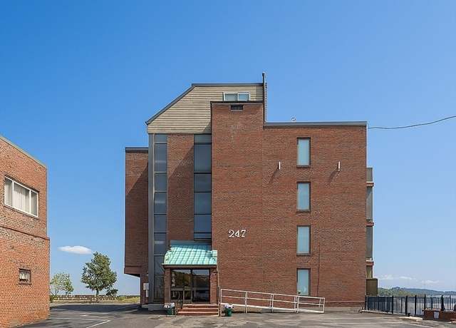 Property at 247 Washington Ave #9, Winthrop, MA 02152, 2 beds, 2 baths