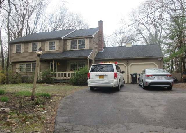 Property at 87 King St, Norfolk, MA 02056, 4 beds, 2.5 baths