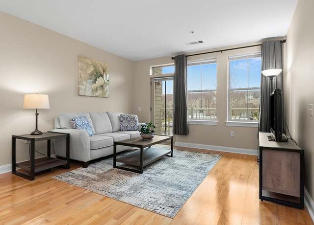 Property at 1 Harvest Dr #208, North Andover, MA 01845, 2 beds, 1.5 baths
