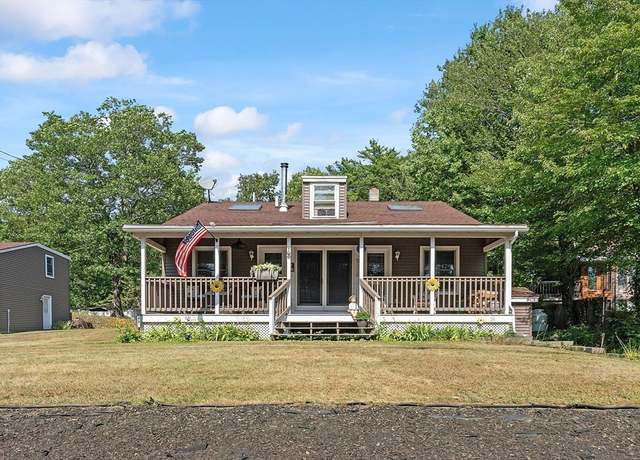 Property at 372 Townsend Harbor Rd, Lunenburg, MA 01462, 3 beds, 2 baths