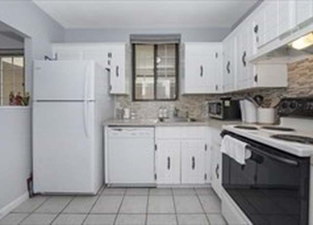 Property at 215 Thomas Burgin Pkwy #17, Quincy, MA 02169, 2 beds, 2 baths