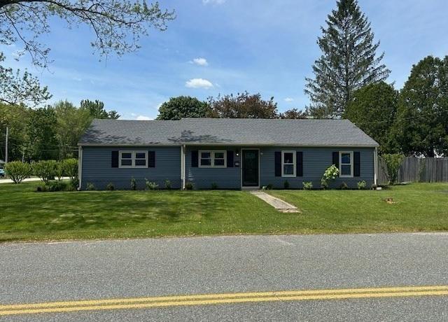 Property at 39 Alton Dr, Dudley, MA 01571, 4 beds, 1.5 baths