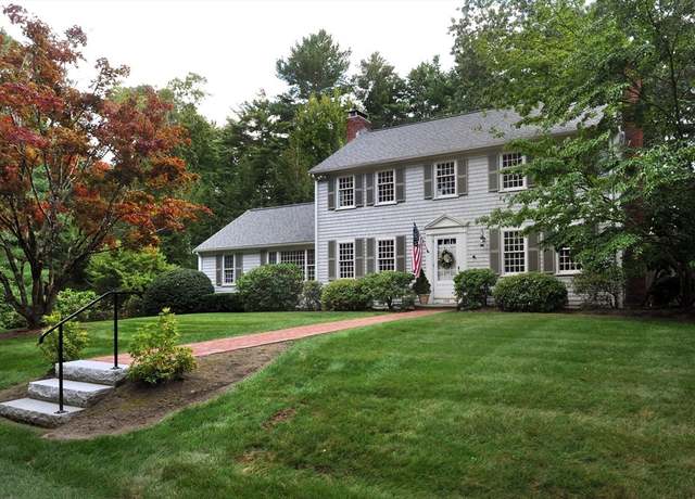 Property at 106 Evergreen St, Duxbury, MA 02332, 4 beds, 3 baths