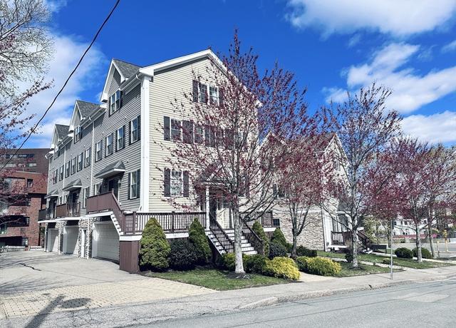 Property at 248 Presidents Ln #3, Quincy, MA 02169, 3 beds, 2.5 baths