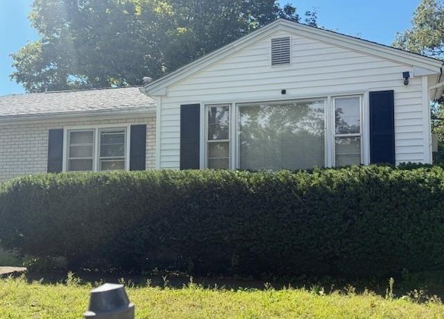 Property at 74 Leatherleaf Dr, Springfield, MA 01109, 4 beds, 2 baths
