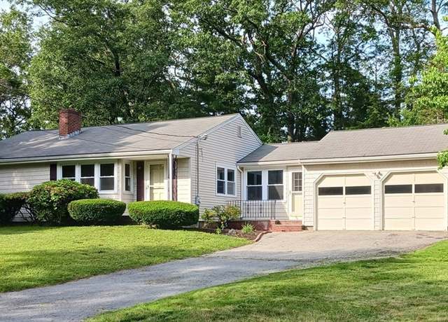 Property at 11 Harris St, Wilmington, MA 01887, 3 beds, 1.5 baths