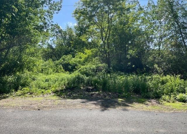 Property at 77 Oneil Rd, Warren, MA 01083