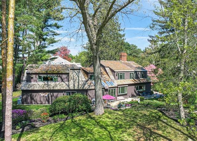 Property at 80 Arlington St, Winchester, MA 01890, 5 beds, 3.5 baths