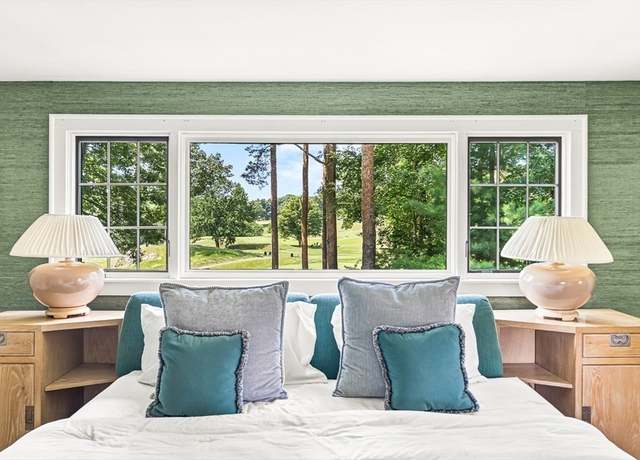 Property at 80 Arlington St, Winchester, MA 01890, 5 beds, 3.5 baths
