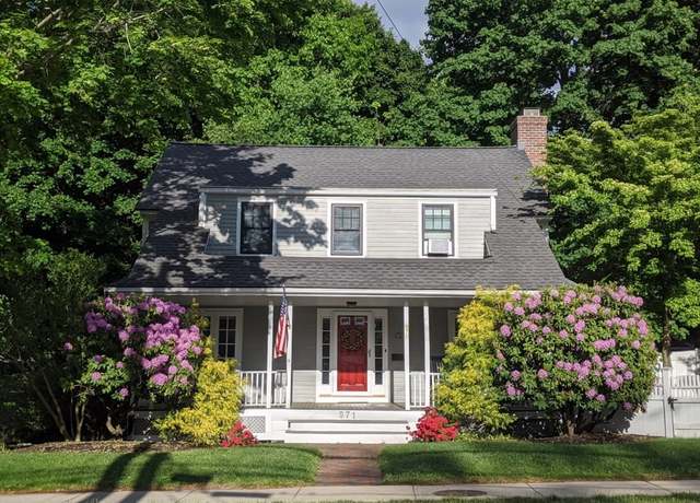 Property at 571 Washington St, Winchester, MA 01890, 3 beds, 1 bath