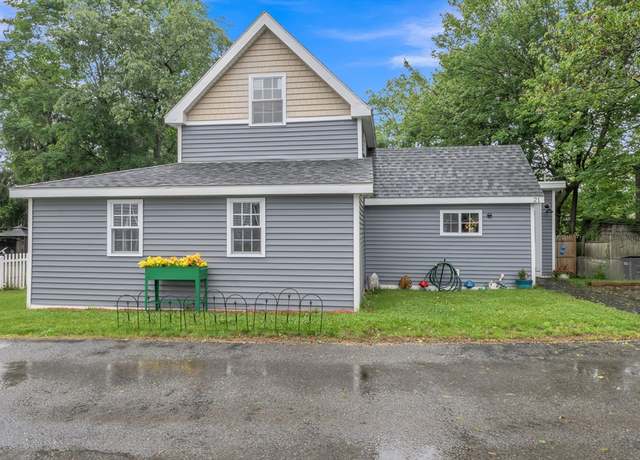 Property at 21 Myrtle Ave, Sterling, MA 01564, 2 beds, 1 bath