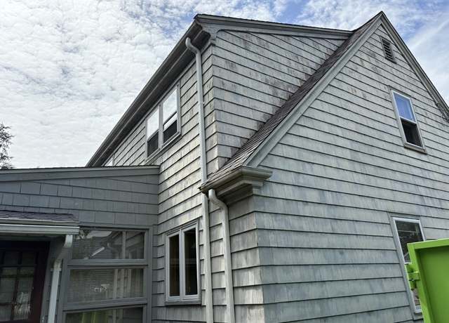 Property at 10 Jesse Davis, Barrington, RI 02806, 3 beds, 1.5 baths